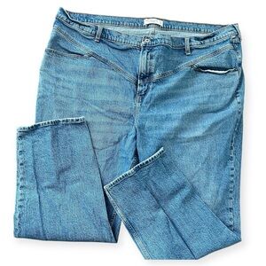 Abercrombie & Fitch The 90s Straight Ultra Rise High Rise Light Wash Denim Jeans